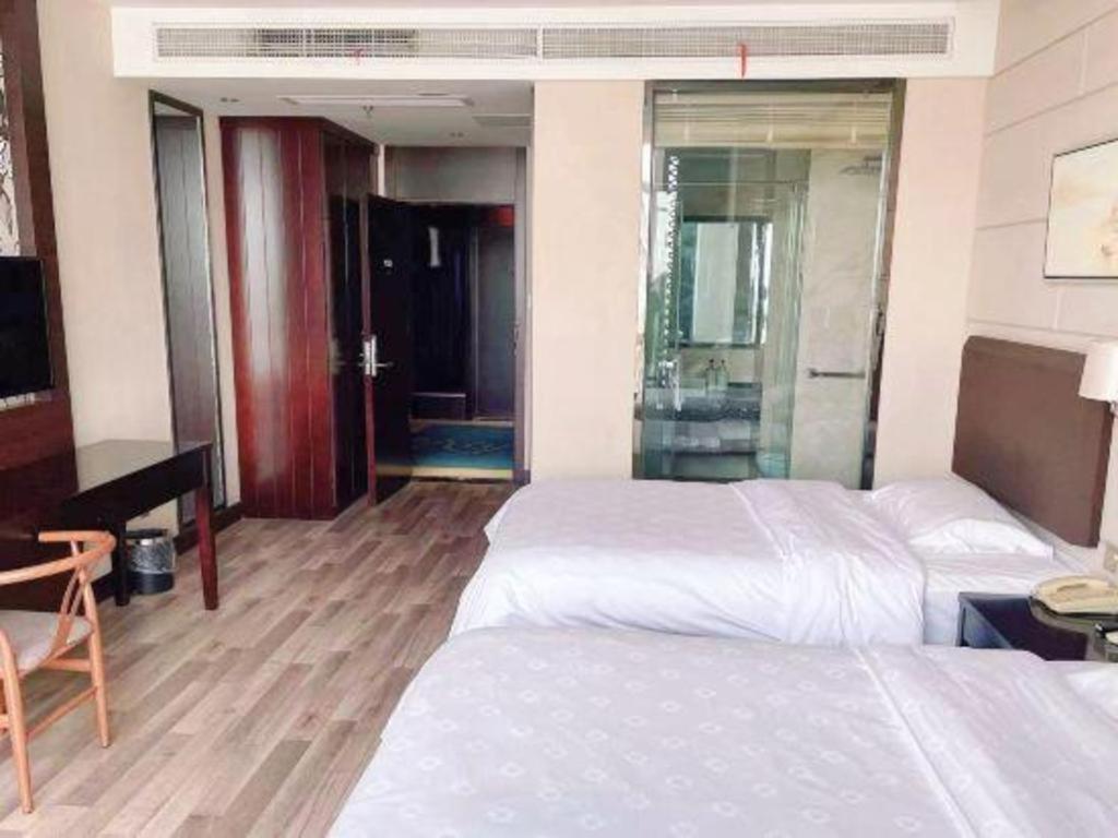 Jinjiang Metropolo Hotel - Liyang Tianmu Lake Changzhou  Exterior photo